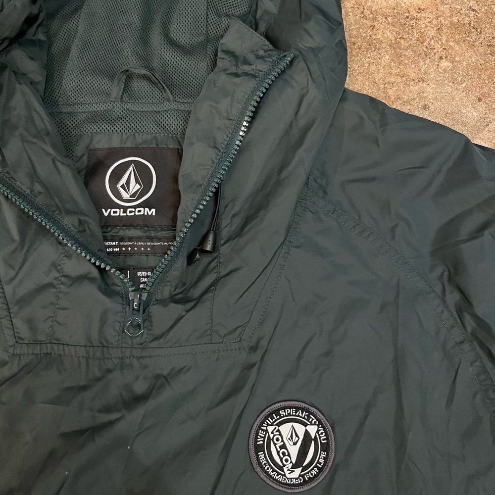 Volcom windbreaker jacket - Picture 2 of 6